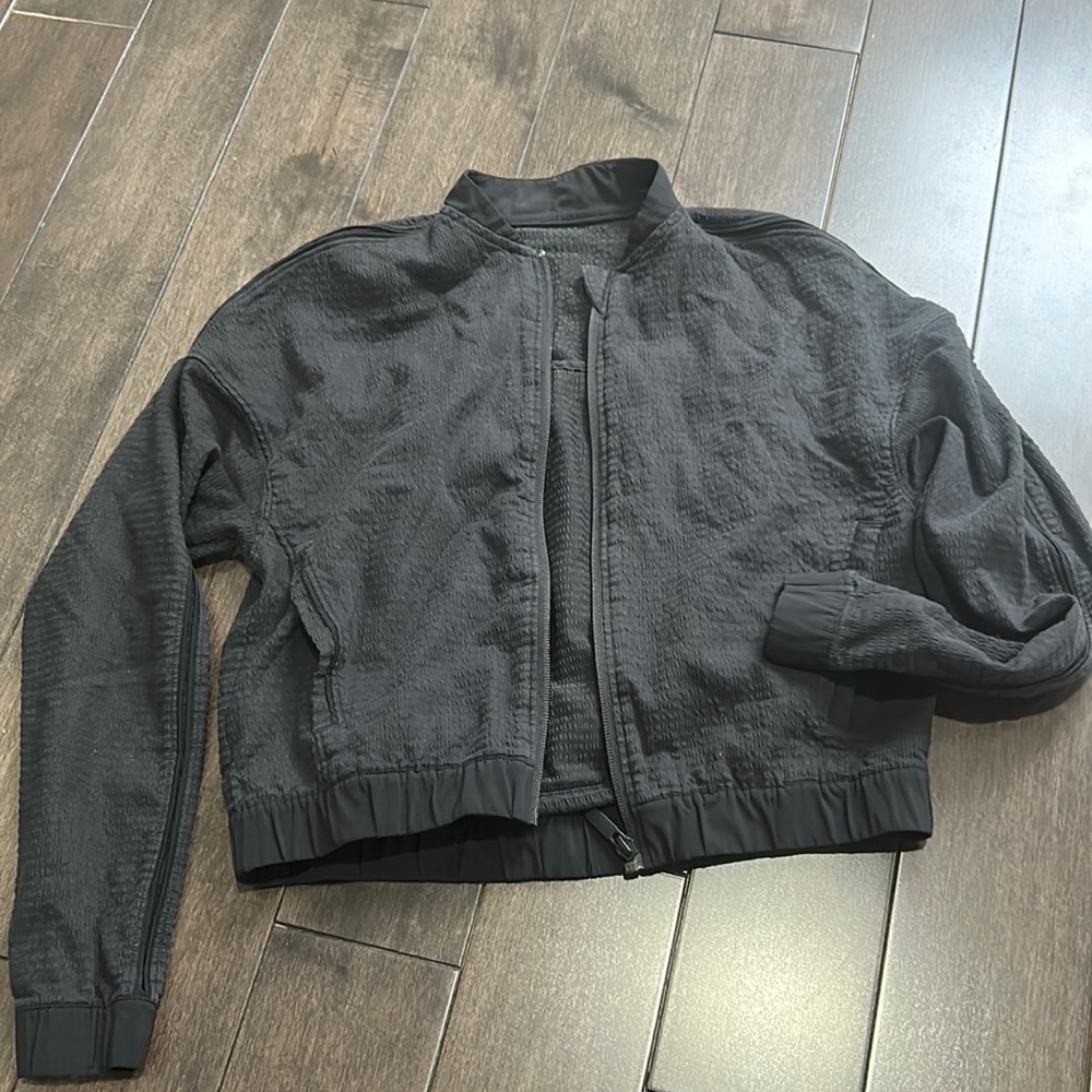 Lululemon bomber